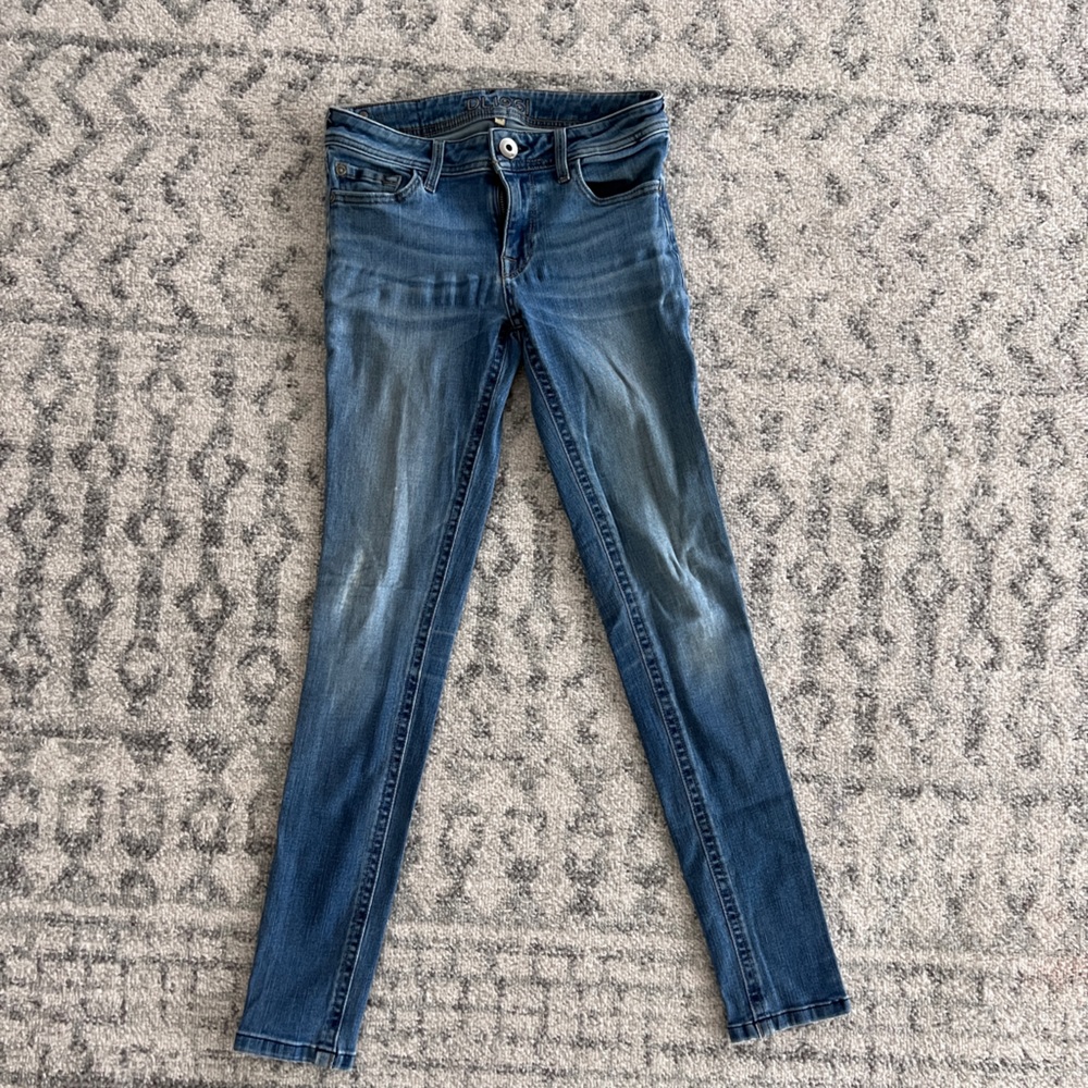 DL1961 denim jeans size 25.